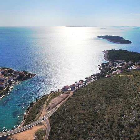 Apartments By The Sea Bilo, Primosten - 4191 Экстерьер фото