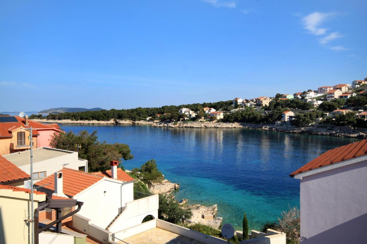 Apartments By The Sea Bilo, Primosten - 4191 Экстерьер фото